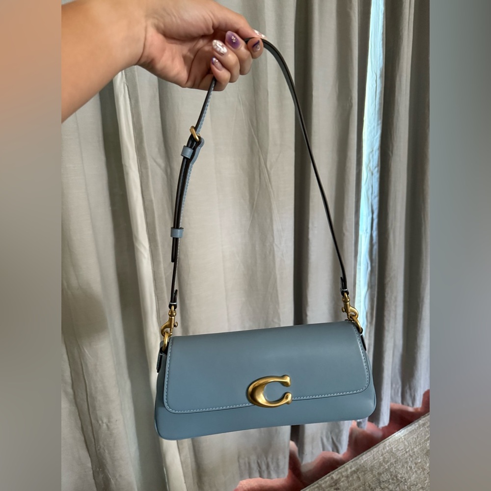 Coach Jet Shoulder Bag